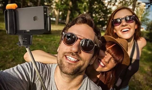 藍牙自拍桿.jpg 藍牙自拍桿.jpg